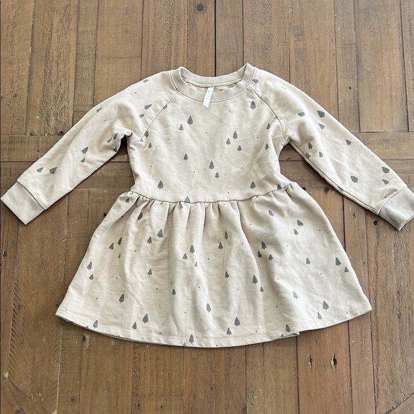 Rylee + Cru Other - Rylee + Cru tree print raglan long sleeve dress Dress girls 2-3 years beige